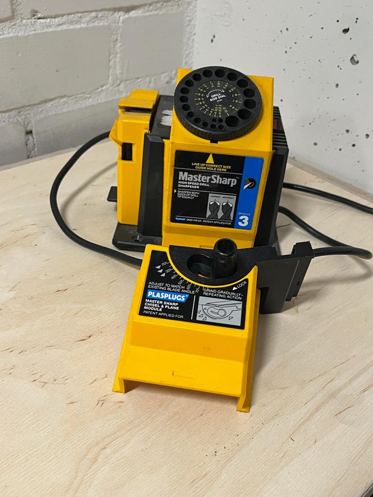 Slijpmachine messen boren scharen Mastersharp, Doe-het-zelf en Verbouw, Gereedschap | Slijpmachines, Gebruikt, Werkbankslijpmachine