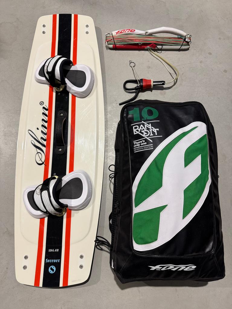 F-one Bandit 10m + Shinn Forever 134x42 + F-one Bar, Watersport en Boten, Kitesurfen, Ophalen, Gebruikt, Kitesurf-set, Twintip