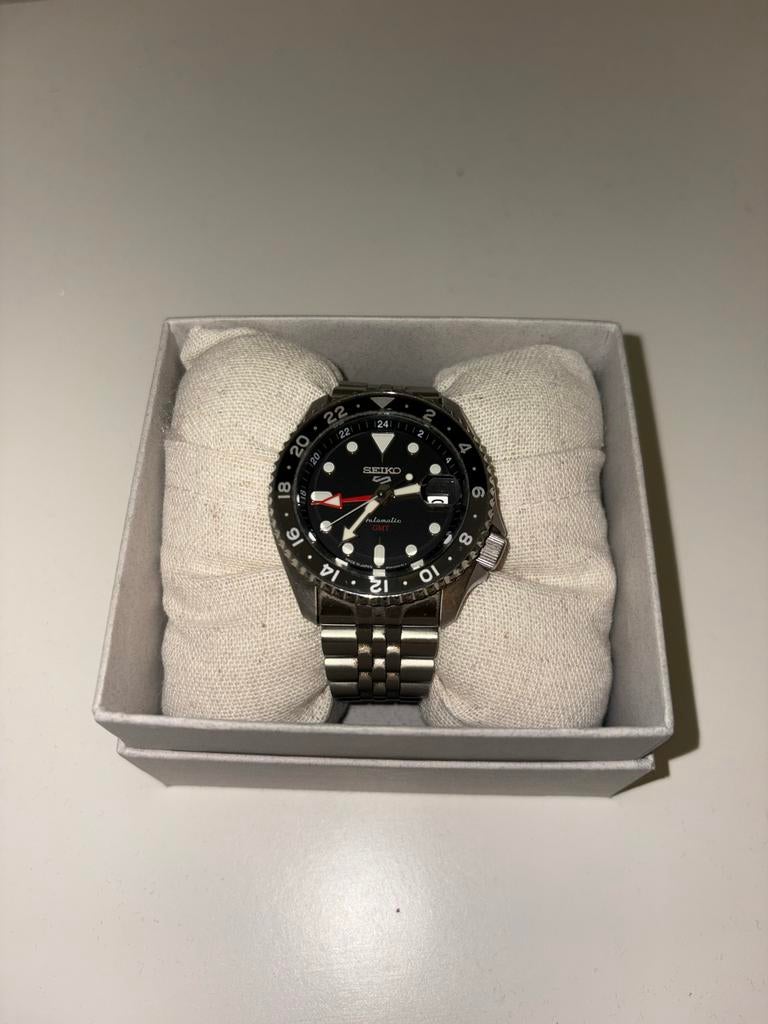 Seiko 5 Sports GMT (SSK001K1), Sieraden, Tassen en Uiterlijk, Horloges | Heren, Polshorloge, Ophalen of Verzenden, Zo goed als nieuw