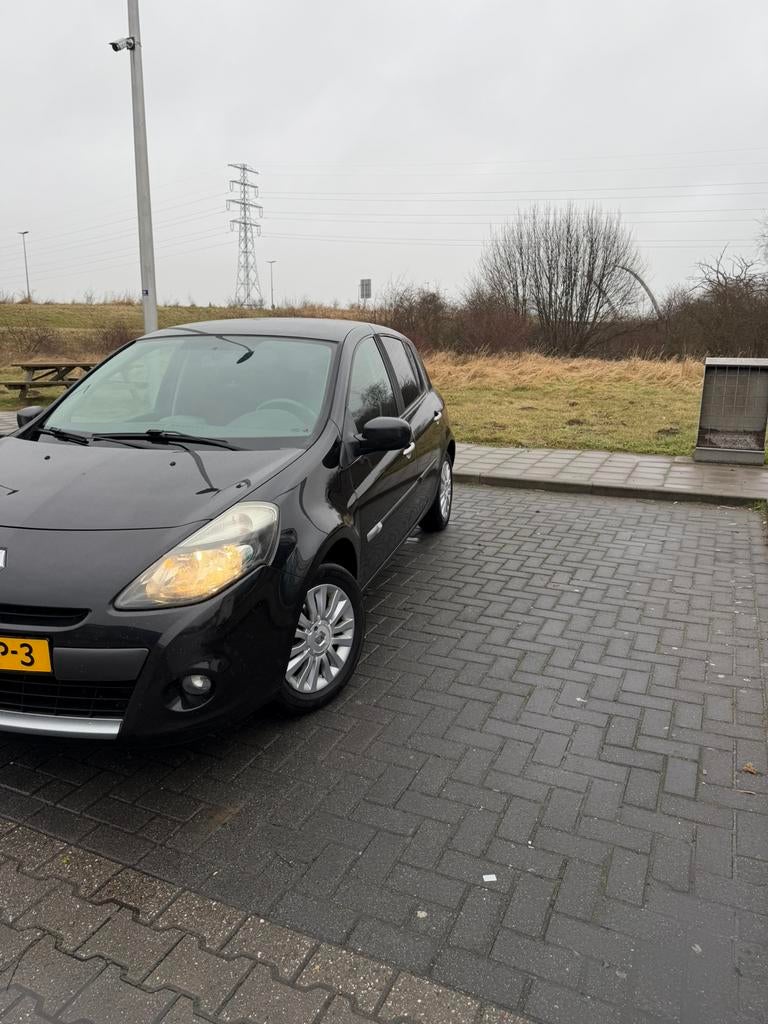 Renault Clio 1.2 TCE 5-DRS 2010 Zwart, Auto's, Voorwielaandrijving, 535 kg, 4 cilinders, 100 pk