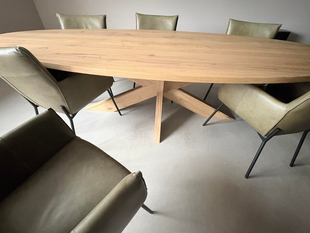 Massief eiken eetkamertafel met leren stoelen, Huis en Inrichting, Tafels | Eettafels, 200 cm of meer, Zo goed als nieuw, Rechthoekig