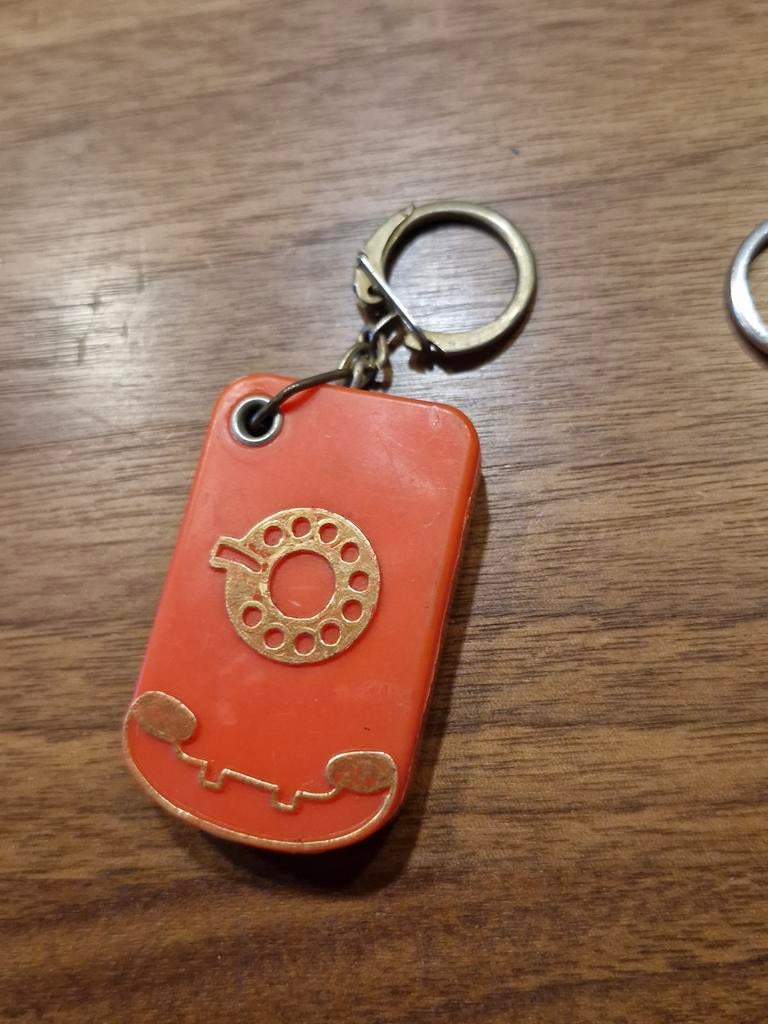 594 Vintage Telefoonboekje Sleutelhanger, Ophalen of Verzenden, Gebruikt, Overige typen