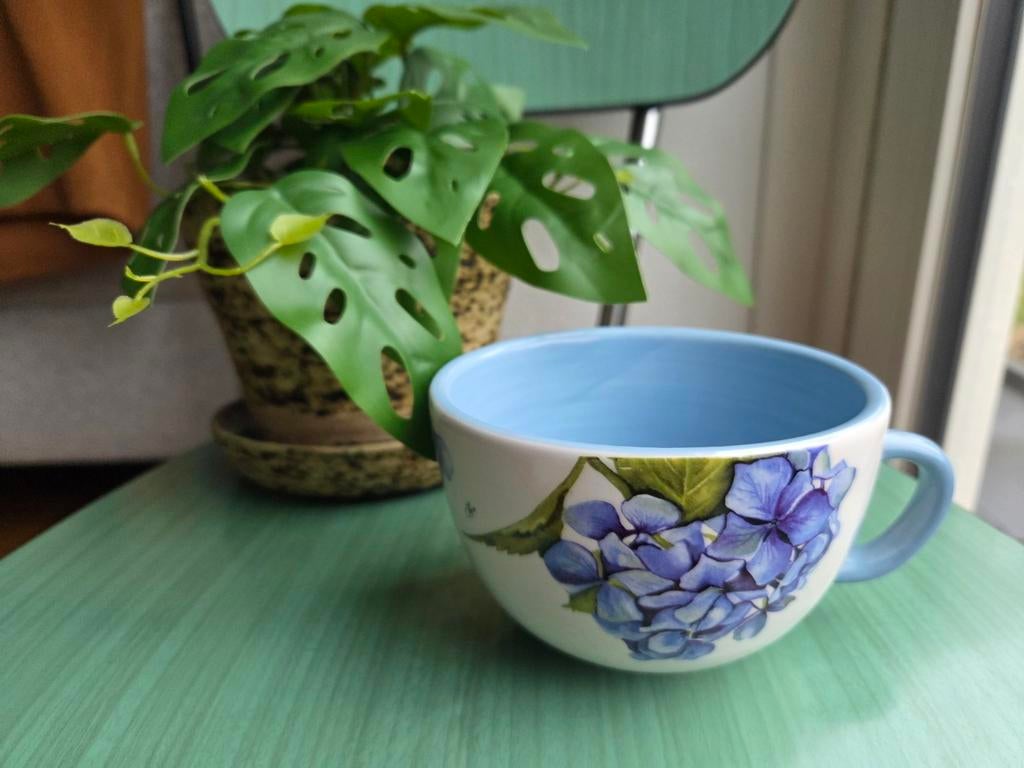 Jet ter Steege Hortensia XL cappuccino kop /soepkom, Ophalen of Verzenden, Zo goed als nieuw, Kom(men), Overige stijlen