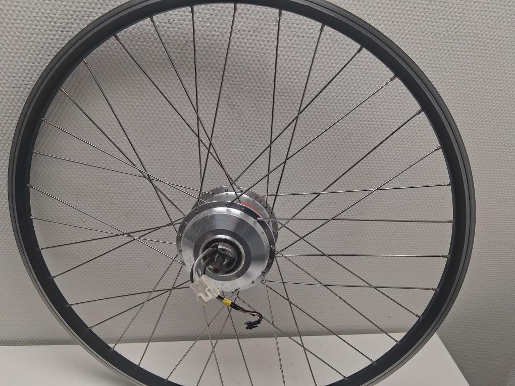 Giant Twist voorwiel motor rode band, Fietsen en Brommers, Fietsonderdelen, Ophalen of Verzenden, Zo goed als nieuw, Algemeen