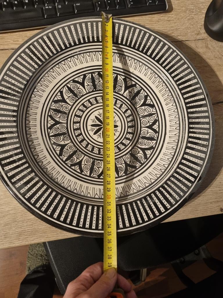 Mooie handbeschilderde schaal uit Tunesië, Gebruikt, Schaal, Rond, Ophalen of Verzenden