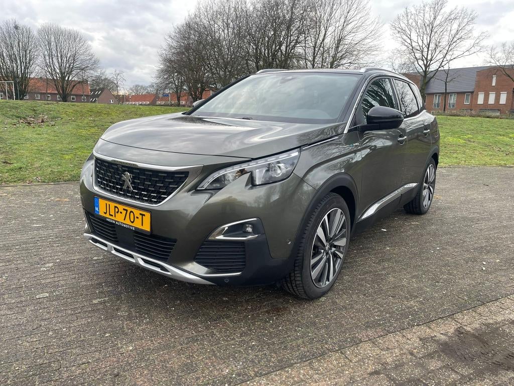 Peugeot 3008 Hybrid4 300 1.6 GT | Focal | 19 | NIEUWE ACCU, Auto's, Automaat, 77 km/l, 1250 kg, 4 cilinders