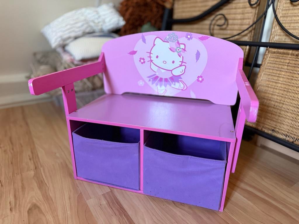 Helly Kitty kinderbureau en bank in 1, Ophalen, Gebruikt, Bureau