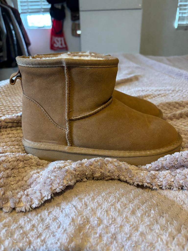 Nieuwe gevoerde laarsjes, Bruin, Lage of Enkellaarzen, Nieuw, Ophalen of Verzenden