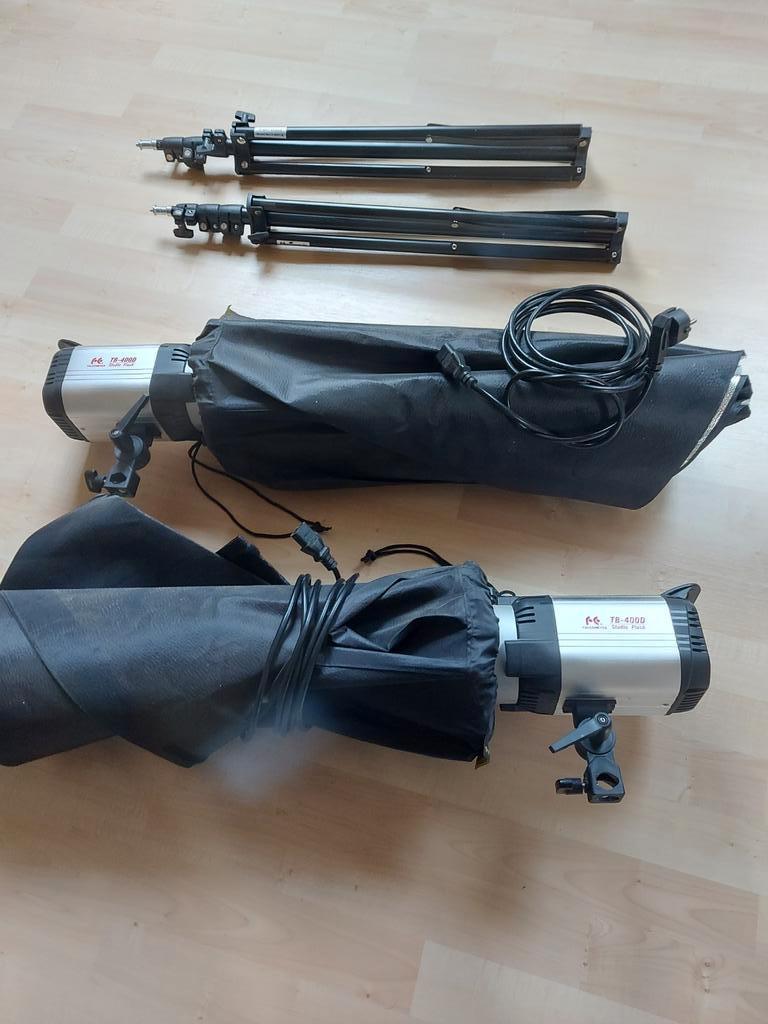 Falcon Eyes Studio Flitsset TBK-2400D Digitaal, Ophalen, Gebruikt, Lamp of Flitsset