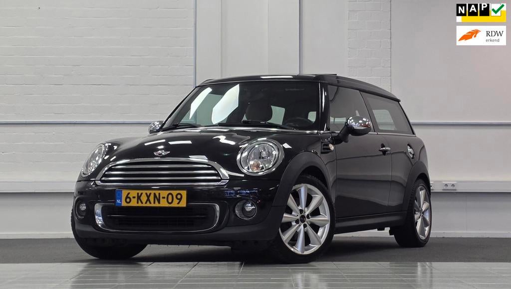 Mini Mini Clubman 1.6 One Chili Leer Navi Schuif/kanteldak A, Voorwielaandrijving, Gebruikt, 4 cilinders, 4 stoelen