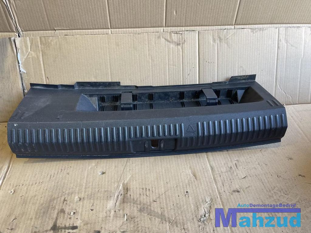 VW POLO 6R Bagageruimte afdekplaat kofferbak 6R6863485, Gebruikt, Volkswagen, Volkswagen AG, Berliner Ring 2
38440  Wolfsburg, DE