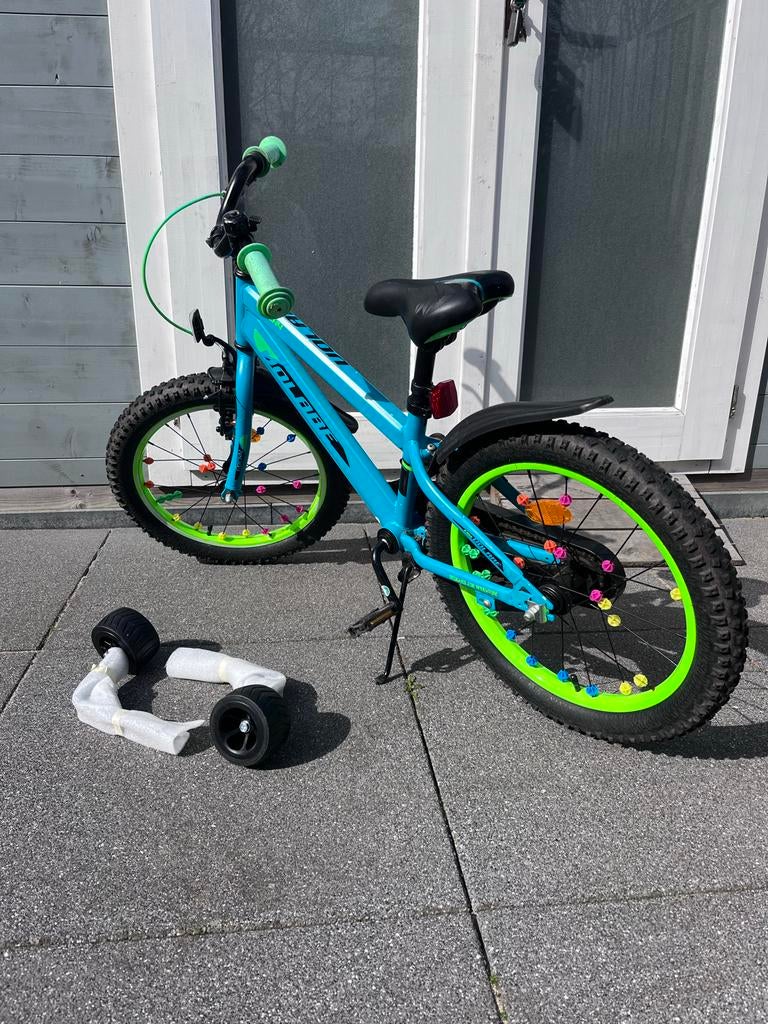 Volare 18 inch kinderfiets met zijwieltjes, Ophalen, Gebruikt, 16 tot 20 inch, Zijwieltjes