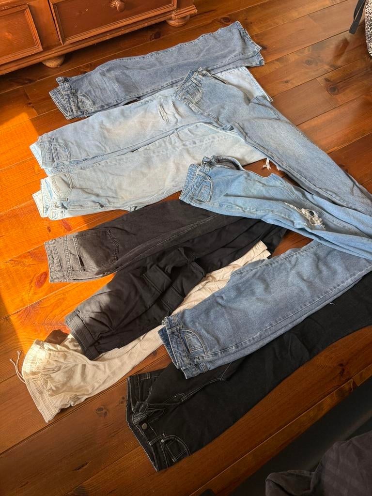 Shein diverse broeken 10 stuks xs/34, Kleding | Dames, Spijkerbroeken en Jeans, Ophalen of Verzenden, Zo goed als nieuw, Overige kleuren