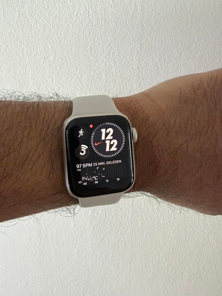 Apple Watch SE 3 -GPS, Wit, IOS, Ophalen of Verzenden, Zo goed als nieuw