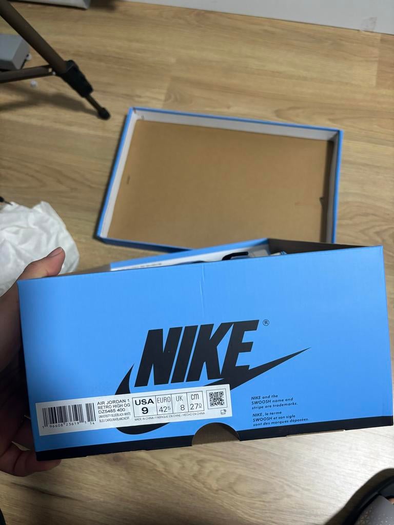 Nike Jordan 1 Retro High OG UNC Toe, Kleding | Heren, Schoenen, Ophalen of Verzenden, Nieuw, Blauw, Sneakers of Gympen