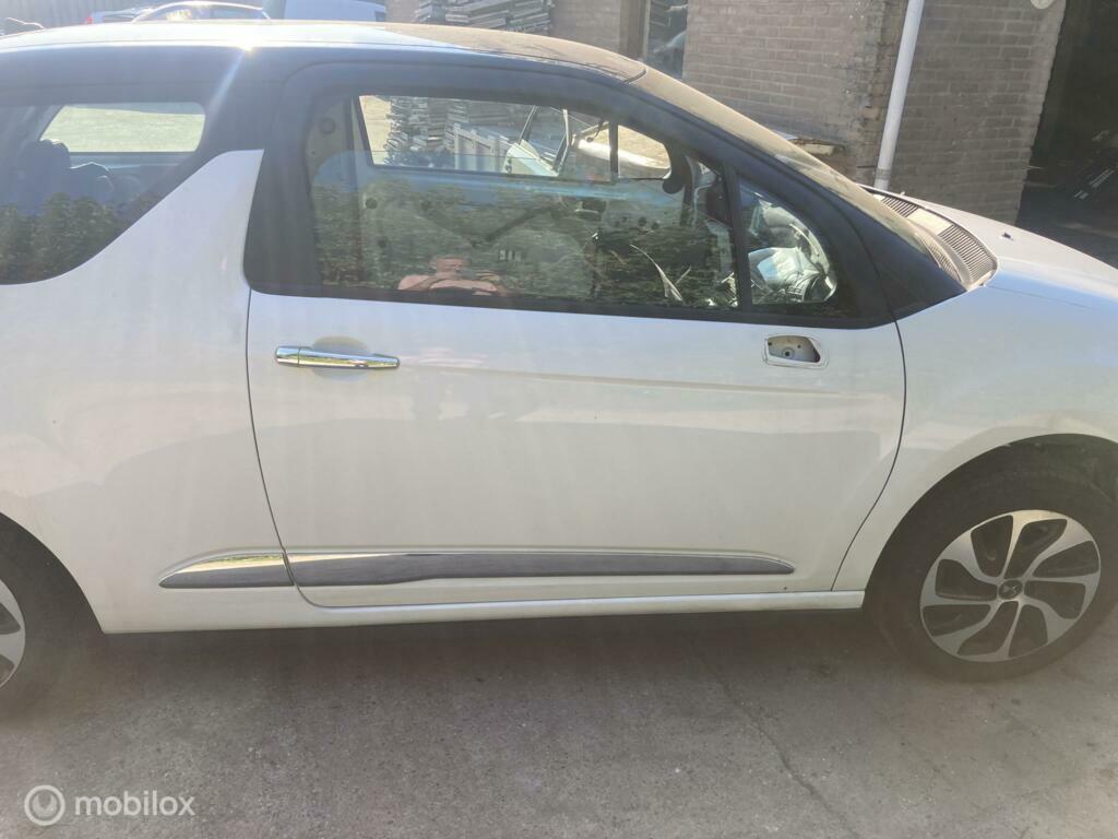 Voordeur rechts rechtsvoor Citroen DS3 ('10-'15), Gebruikt, Citroën, Deur, Ophalen of Verzenden