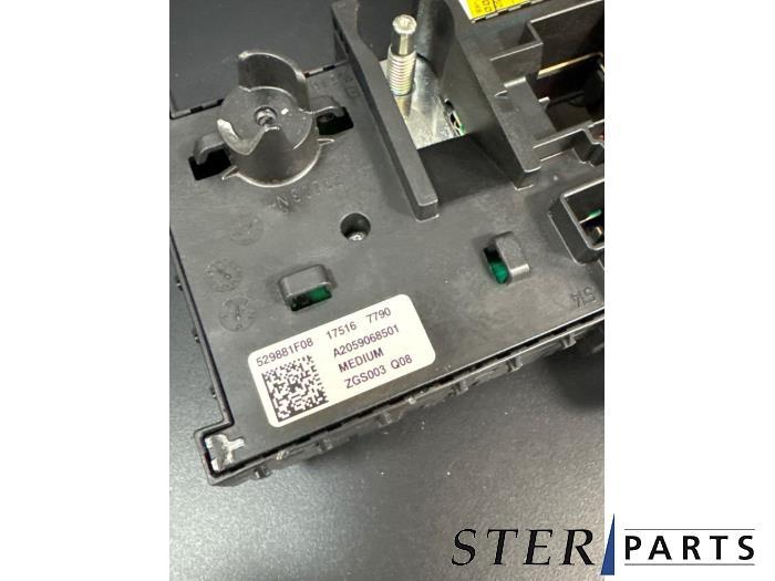 Zekeringkast van een Mercedes C-Klasse, Gebruikt, -, Ophalen of Verzenden, -