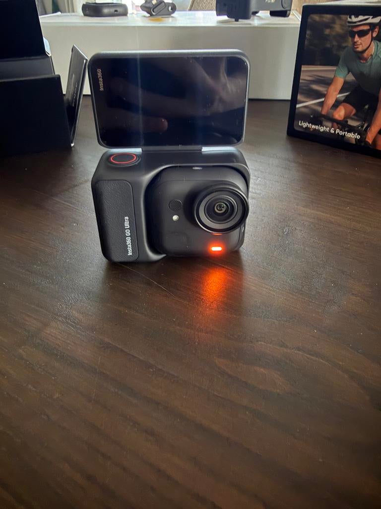 Insta360 Go Ultra + Snow Bundle & accessoires + SD-kaart, Audio, Tv en Foto, Actiecamera's, Ophalen of Verzenden, Zo goed als nieuw