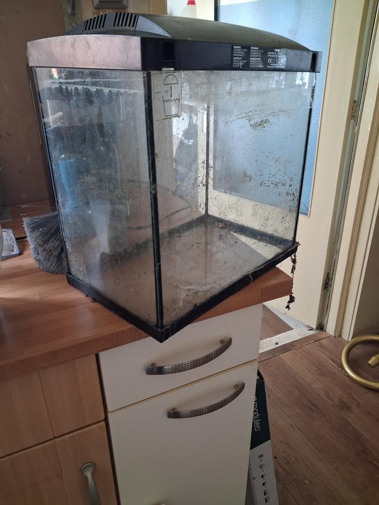 Aquarium bak, Ophalen