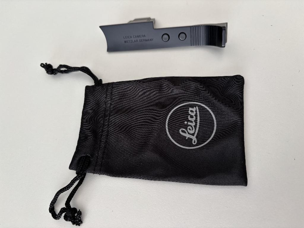 Leica thumbgrip Q3, 19533 zwart, Ophalen of Verzenden, Zo goed als nieuw