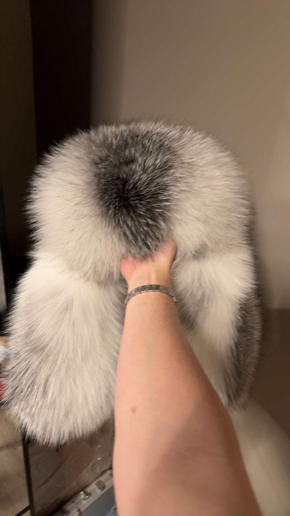 Bont muts, Ophalen of Verzenden, Zo goed als nieuw, Muts