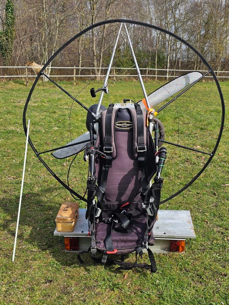 Top 80 paramotor met Independence reserve te koop, Ophalen, Zo goed als nieuw, Paramotor, Gemotoriseerd