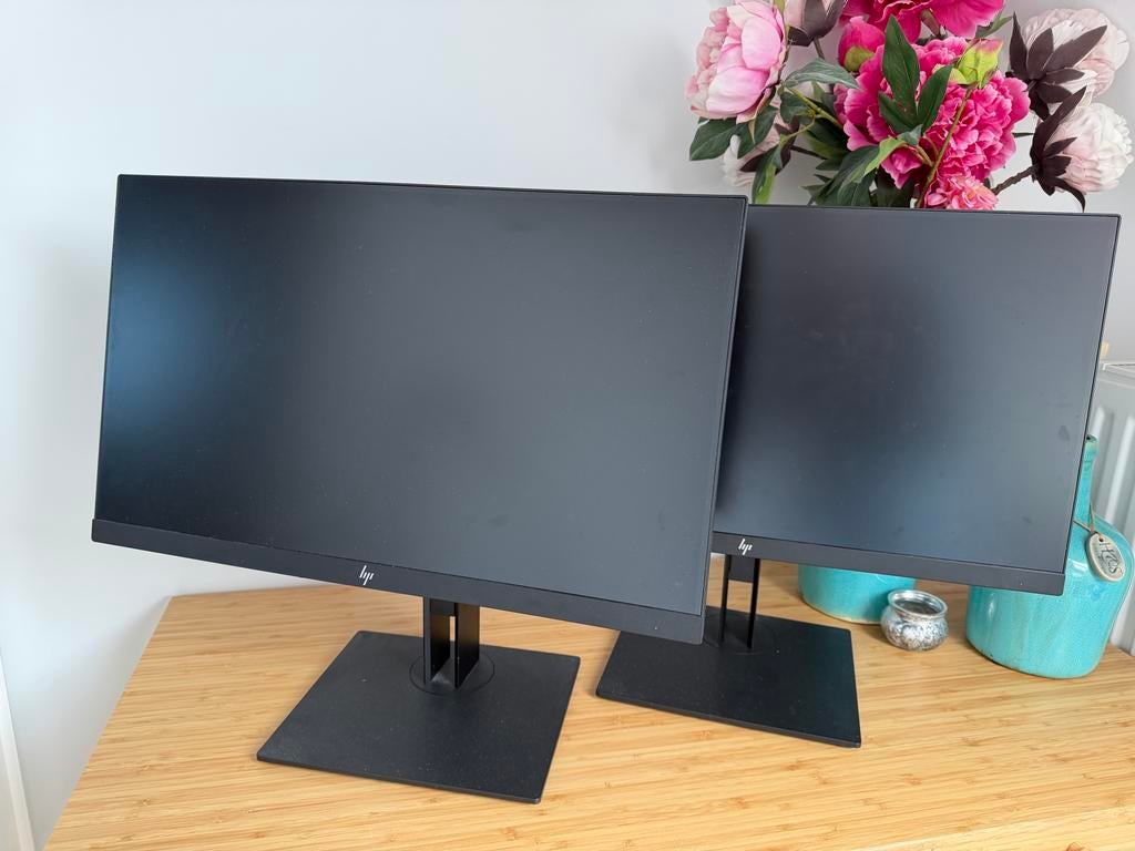 Twee HP Z22n G2 monitoren 21,5” IPS, Computers en Software, Monitoren, Ophalen, Draaibaar, IPS, Full HD