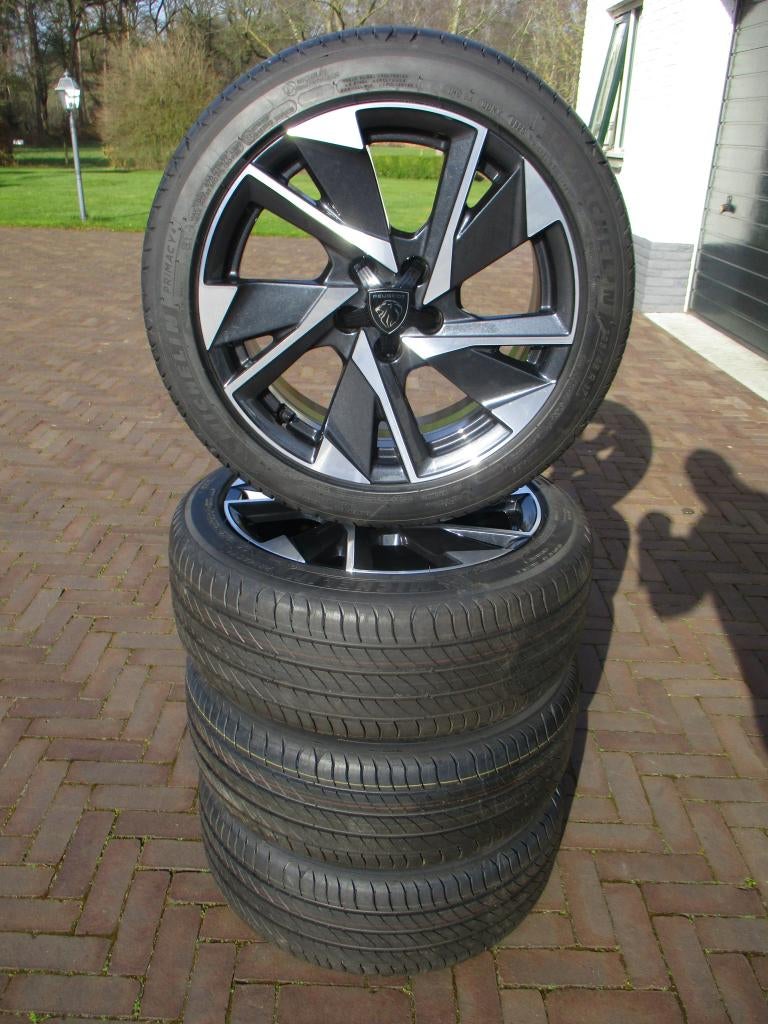 NIEUW Orig Peugeot 308 17 inch velgen zomer Halong GT line, Ophalen, Banden en Velgen, Nieuw, 17 inch