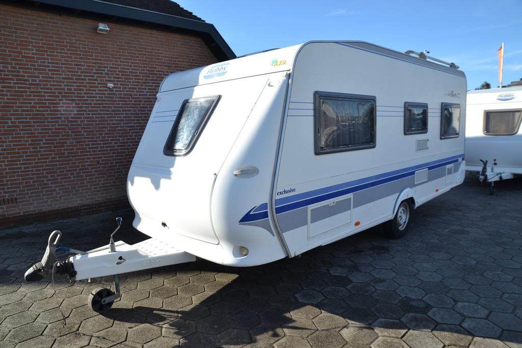 Hobby 495 B Exclusive - Frans bed - Wc+Douche - Voortent - G, Vast bed, Schokbreker, Bedrijf, 4 tot 5 meter