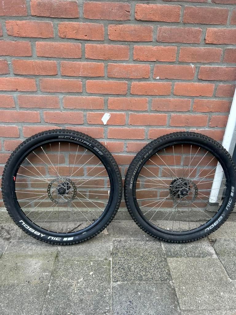 Fiets banden, Fietsen en Brommers, Fietsonderdelen, Ophalen, Zo goed als nieuw, Algemeen, Band