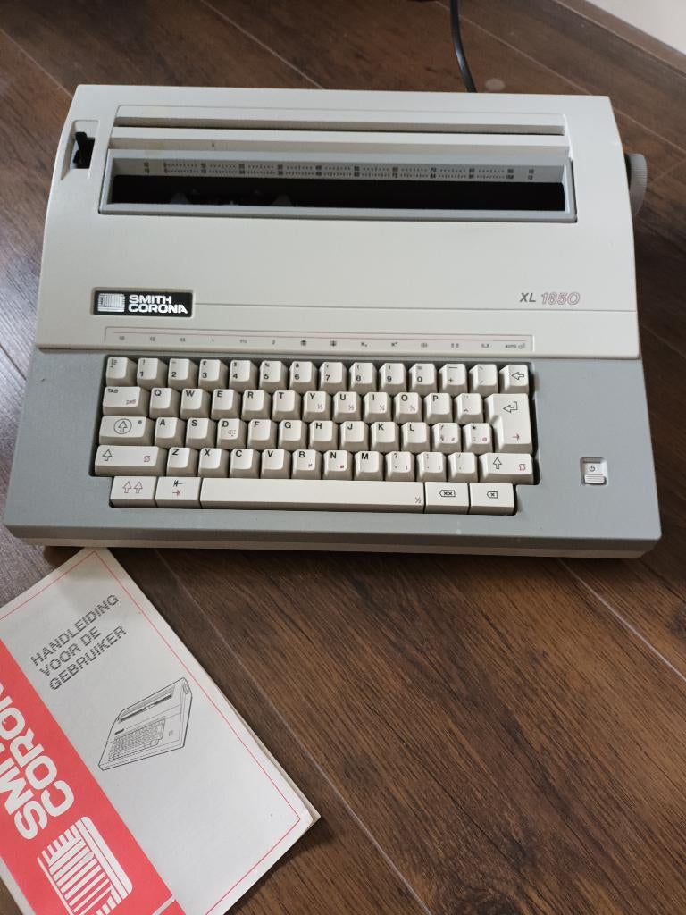 4 typemachines/rekenmachine, Ophalen, Gebruikt