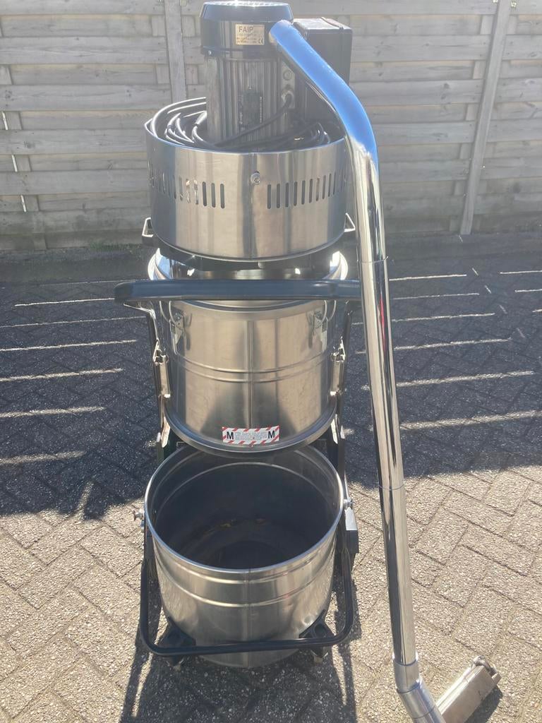 Bouwstofzuiger, Ophalen, Zo goed als nieuw