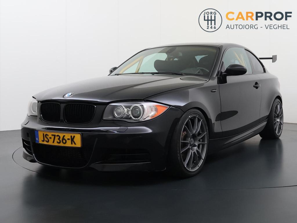 BMW 1-serie Coupé 135i Trackday auto Geen APK! Circuitauto, Auto's, Euro 5, Gebruikt, 4 stoelen, 1465 kg