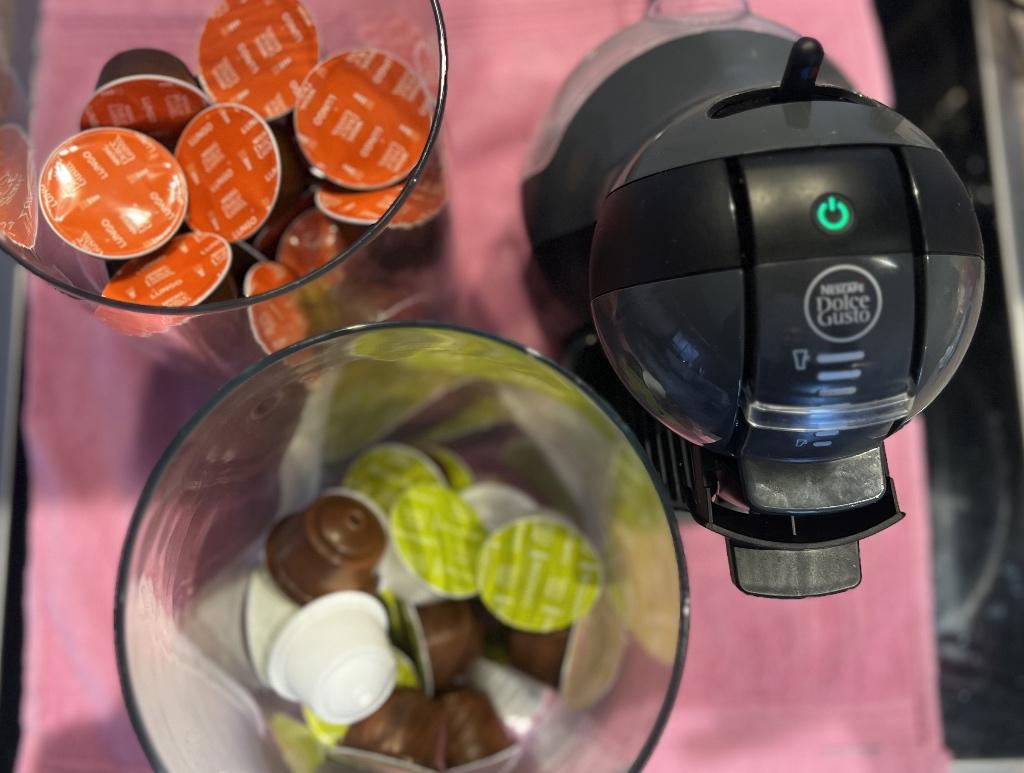 Dolce Gusto Mini Me, Gebruikt, Verzenden, Koffiemachine, 1 kopje