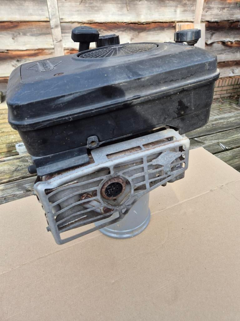 Briggs & Stratton grasmaaiermotor 3.5 pk, Ophalen, Gebruikt, 50 cm of meer