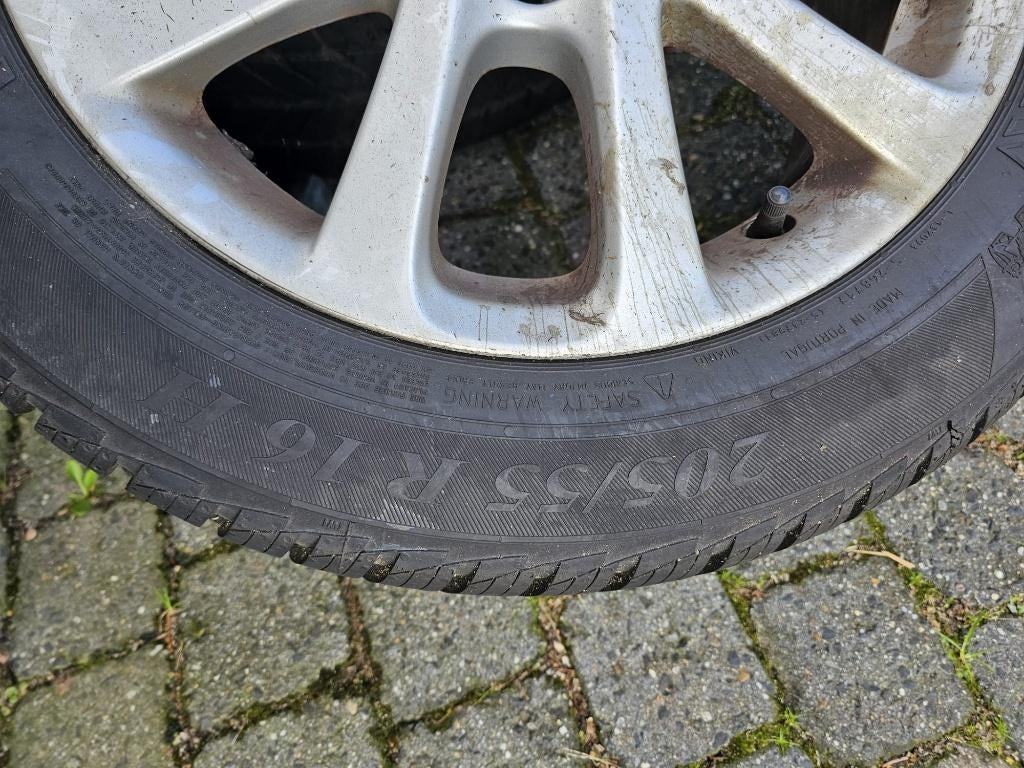 Mazda 5 2009 velgen met zgan banden, Auto-onderdelen, Banden en Velgen, Ophalen, Gebruikt, 205 mm, All Season