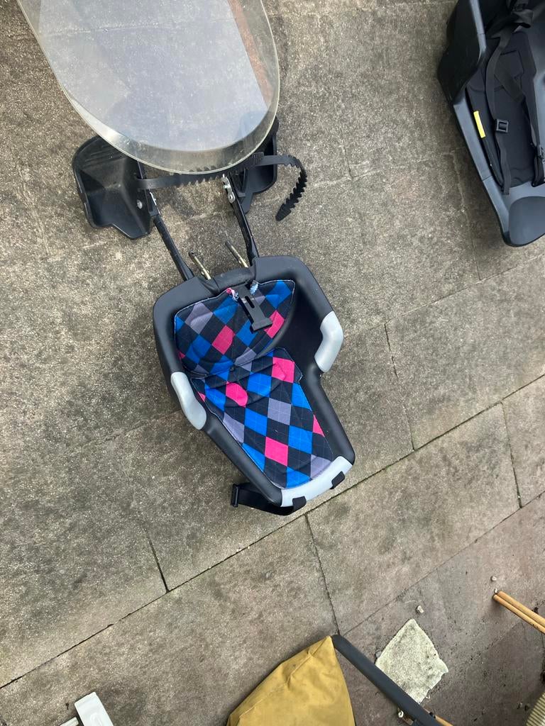 Bobike voor- en achterzitje met extra wegklapbare achterzit, Fietsen en Brommers, Fietsaccessoires | Fietsstoeltjes, Ophalen, Gebruikt