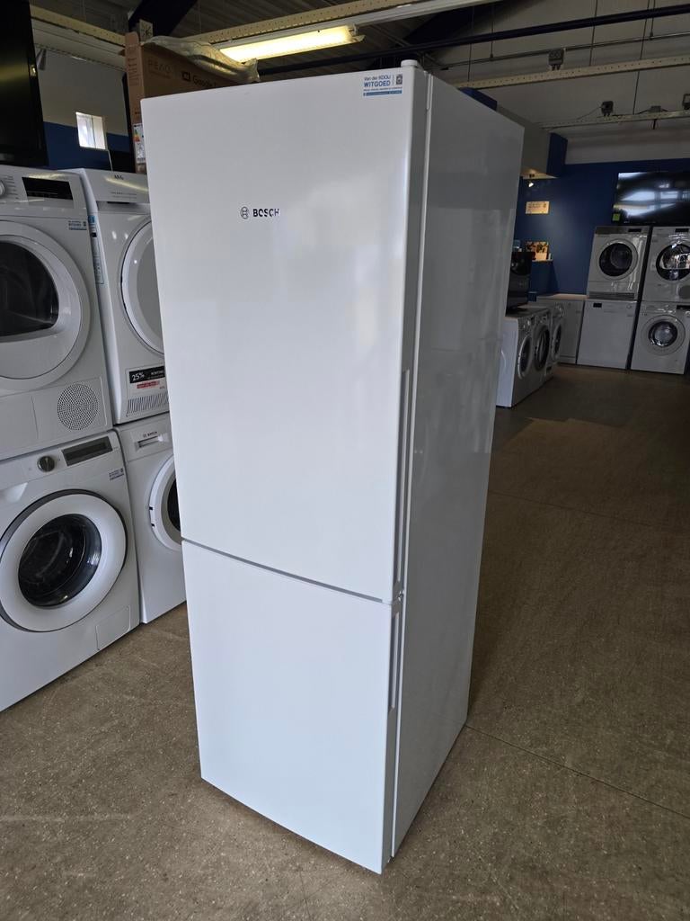 Bosch koelvriescombinatie | A++ | Garantie & Gratis thuis ✅️, Jirnsum, 200 liter of meer, 60 cm of meer, Met aparte vriezer
