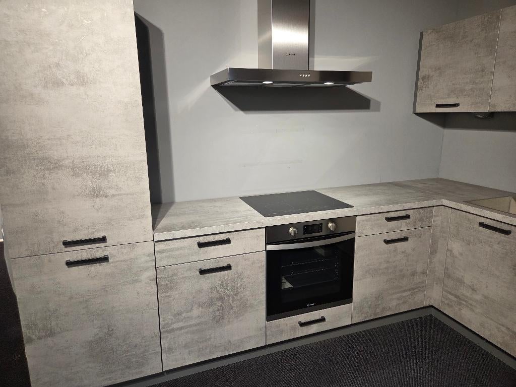 NIEUW BINNEN / Hoekkeuken BETONLOOK incl. apparatuur / SALE, Huis en Inrichting, Keuken | Complete keukens, Hoekkeuken, Nieuw