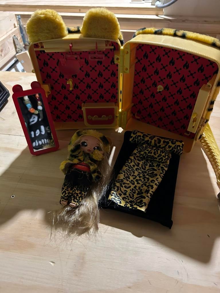 NaNaNa Surprise - 3in1 speelset Jaguar rugzak slaapkamer, Ophalen, Zo goed als nieuw, Overige typen