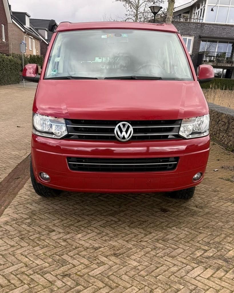 Volkswagen California 2.0 TDI 132KW 2010 Rood, Buscamper of Camperbus, Volkswagen, Diesel, Particulier