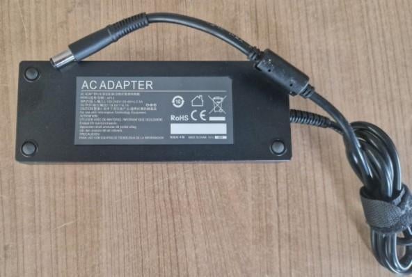 Krachtige 130W laptop voeding Betrouwbaar/breed inzetbr 130W, Ophalen of Verzenden, Zo goed als nieuw, OEM 130Watt Grote stekker Breed inzetbaar