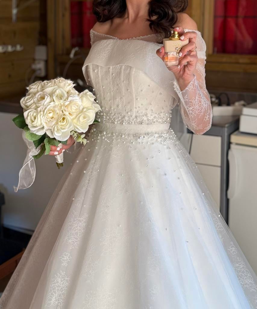 Trouwjurk - 36 maat, Kleding | Dames, Ophalen, Zo goed als nieuw, Wit, Trouwjurk