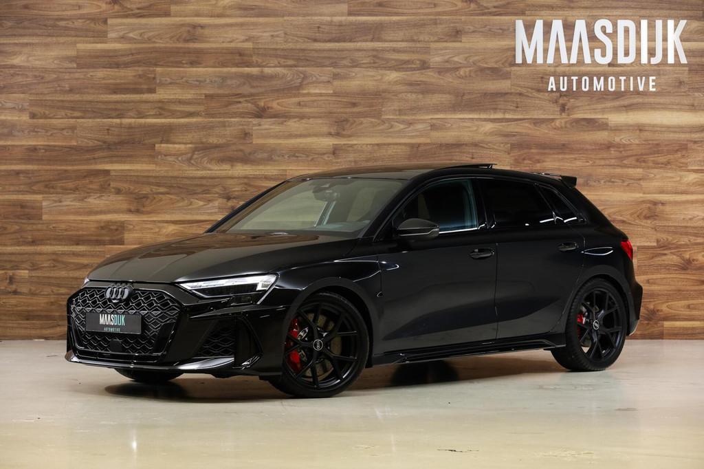 Audi RS 3 2.5 TFSI Quattro|Carbon RS Seats|Pano|ACC|HUD|Came, Auto's, Audi, Automaat, Gebruikt, Zwart, RS3