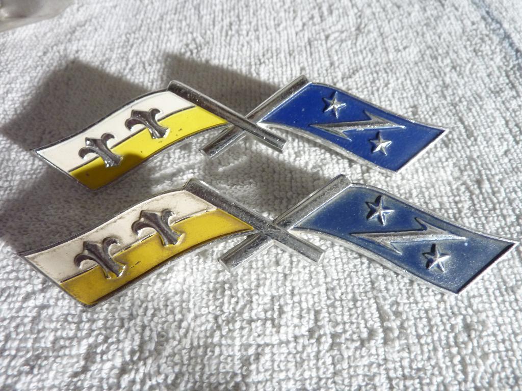 Opel Rekord P2 embleem, Ophalen of Verzenden