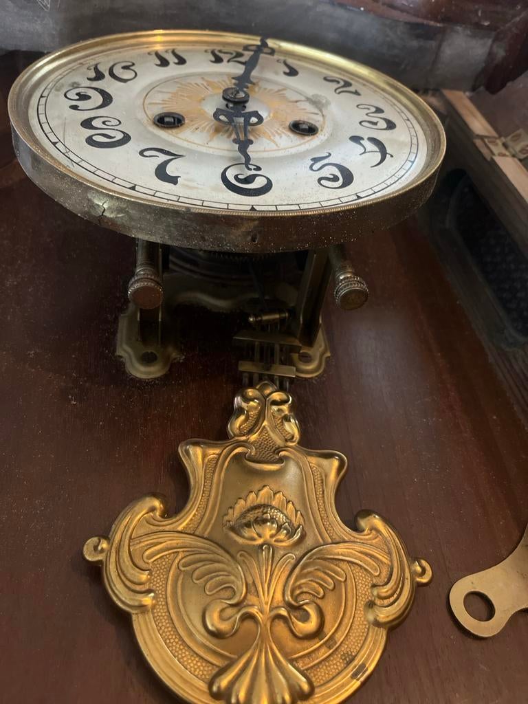 Houten wandklok met slinger, Ophalen of Verzenden