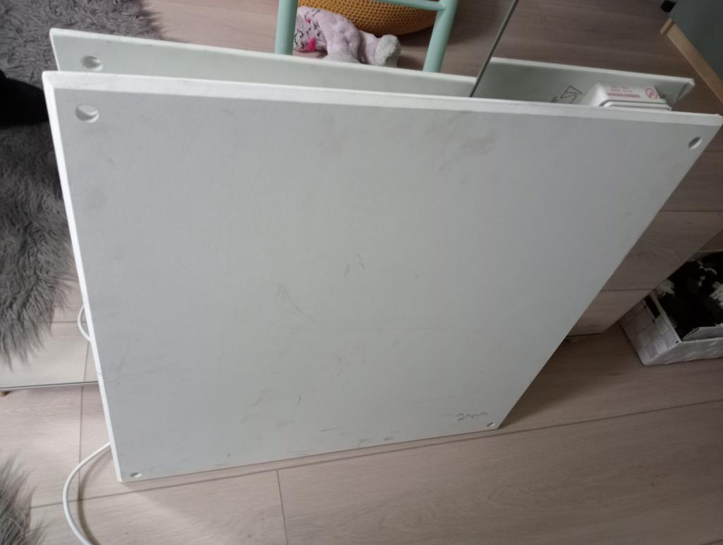 Amaze 420w verwarmingspaneel 60x60cm met Smart functie, Doe-het-zelf en Verbouw, Verwarming en Radiatoren, Ophalen, 30 tot 80 cm