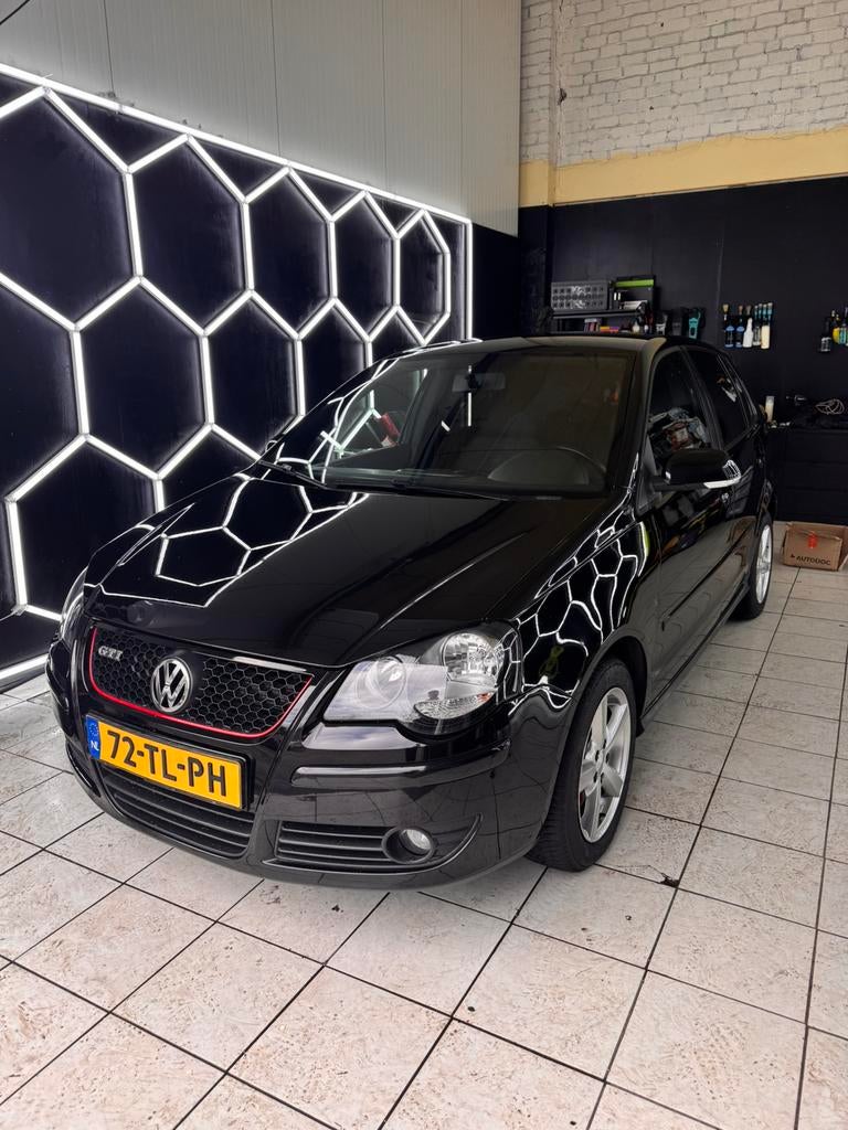 Volkswagen polo GTI 1.8T ,afkomst uit nederland 4e eigenaar., Stof, 1139 kg, 4 cilinders, 610 kg