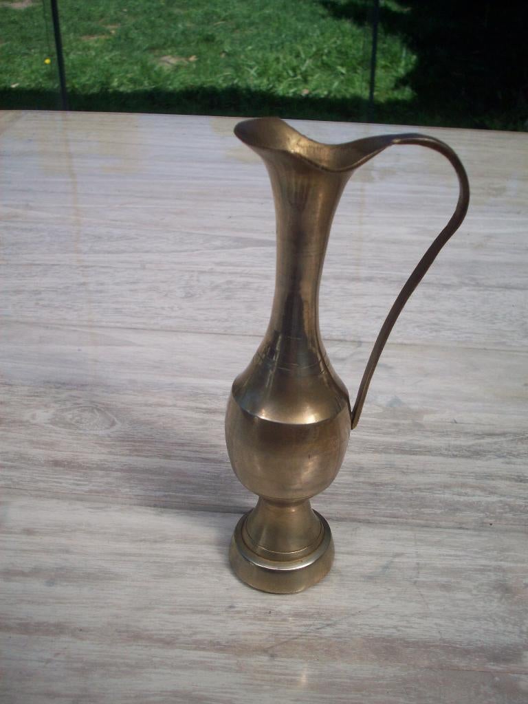 zeer mooi geel koper kannetje., Ophalen of Verzenden, Koper