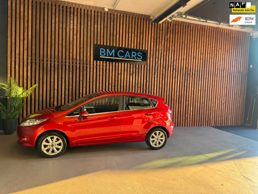 Ford Fiesta 1.6 Ghia Airco,Cruise control, Pdc, Voorwielaandrijving, 1596 cc, Parkeersensor, Origineel Nederlands